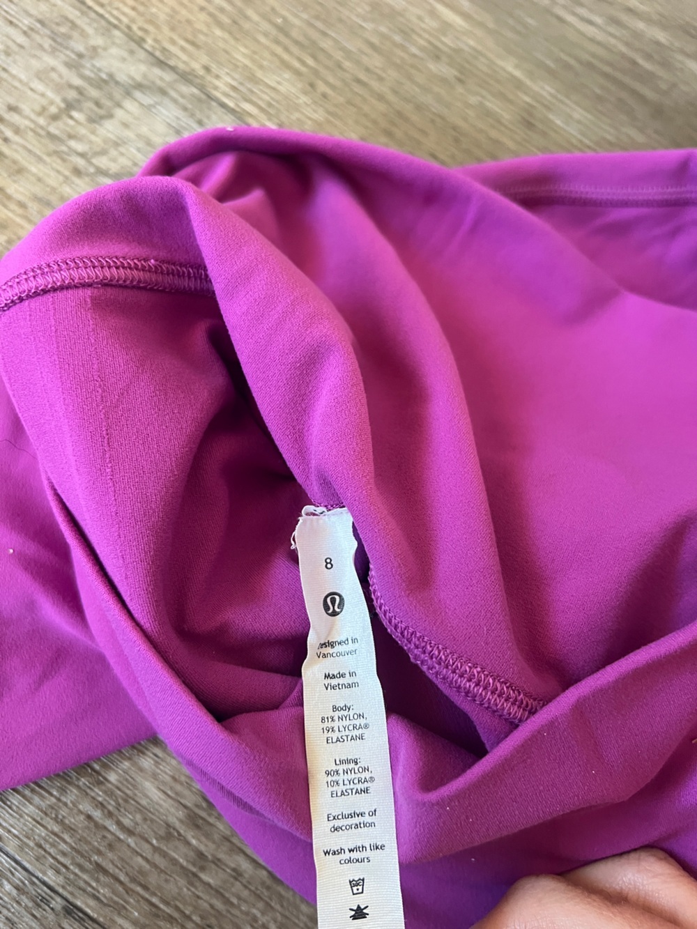 Lululemon Cropped Raspberry Leggings - Picture 3 of 6